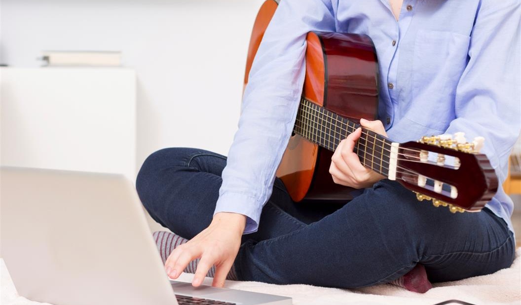 تعليم الجيتار الكلاسيك للمبتدئين